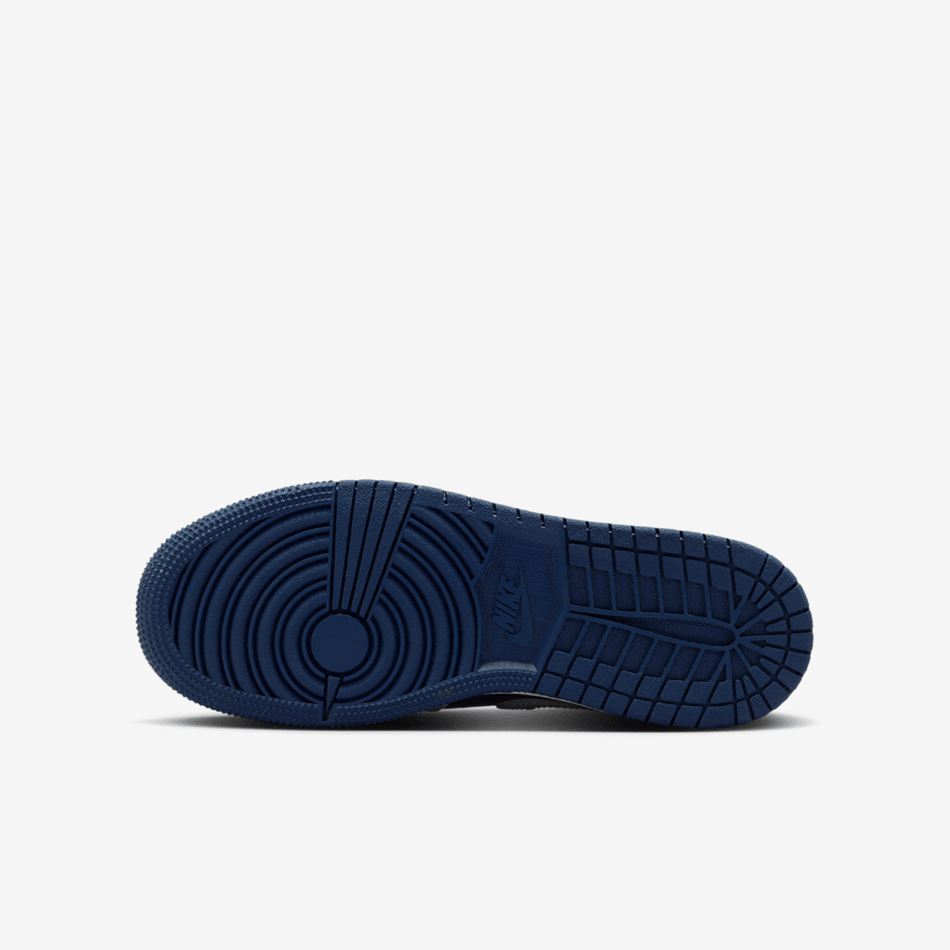 Air Jordan 1 Mid - Image 2