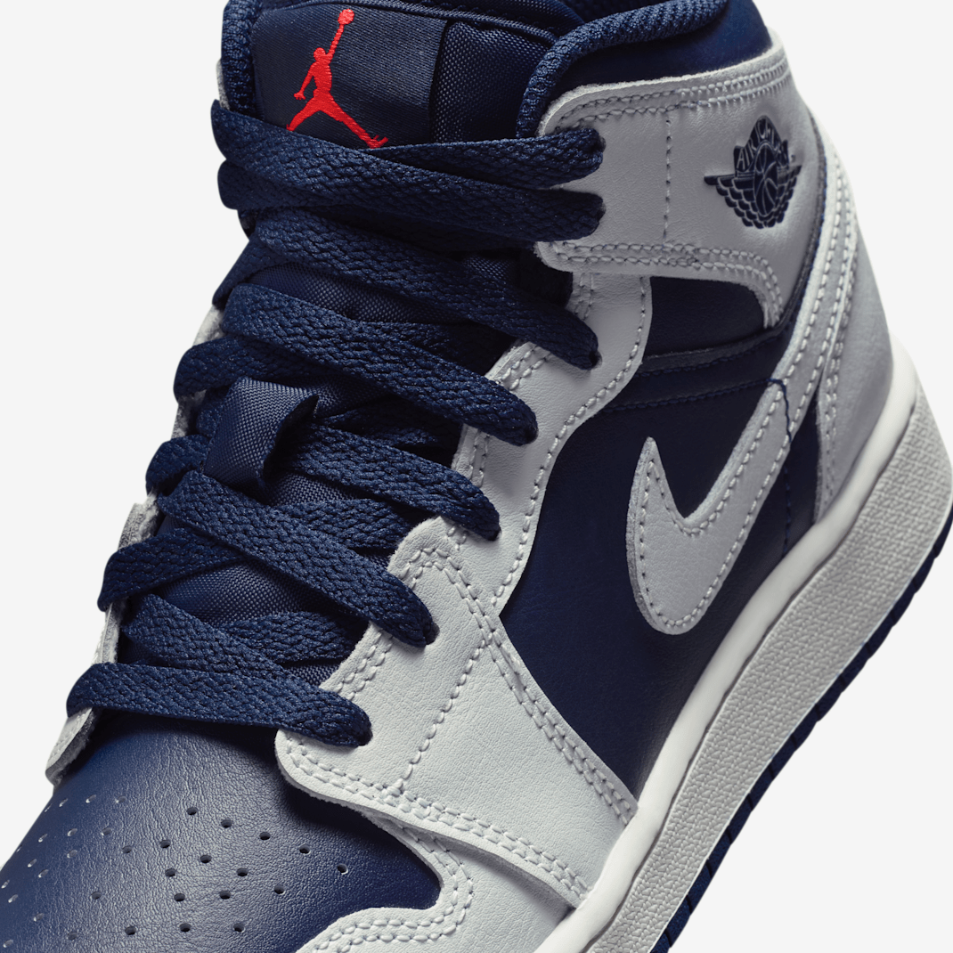 Air Jordan 1 Mid - Image 7