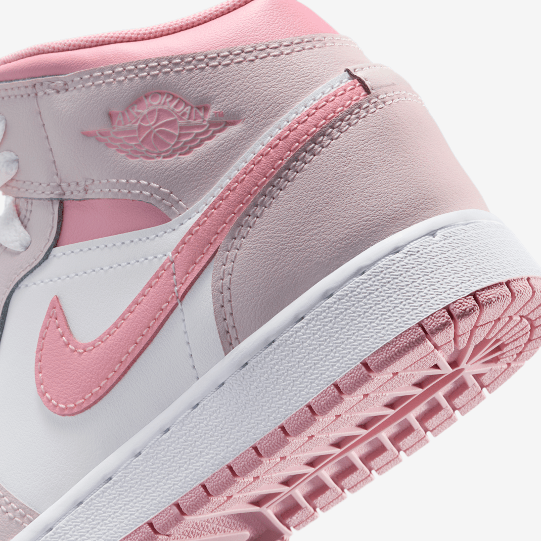 Air Jordan 1 Mid - Image 40