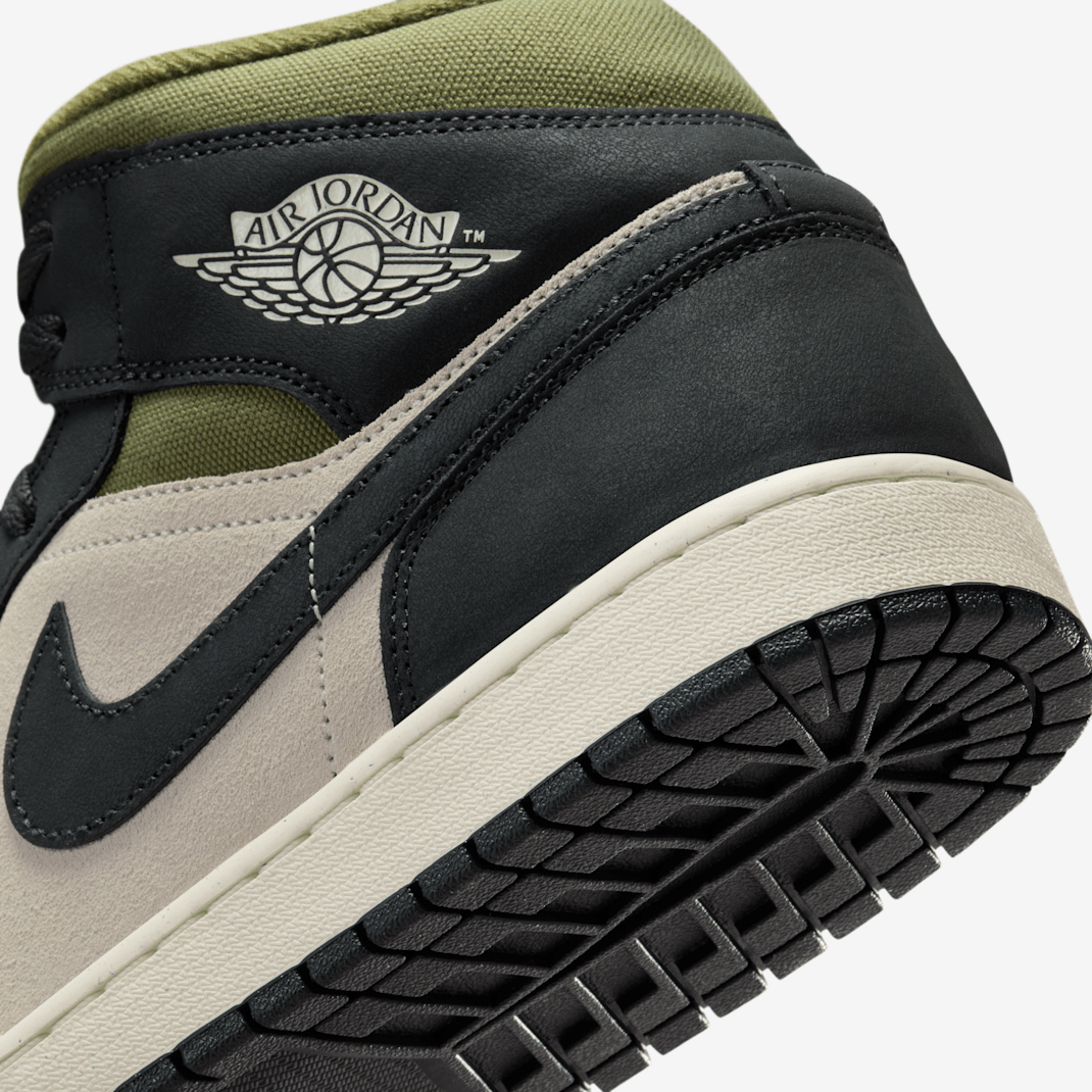 Air Jordan 1 Mid SE - Image 9
