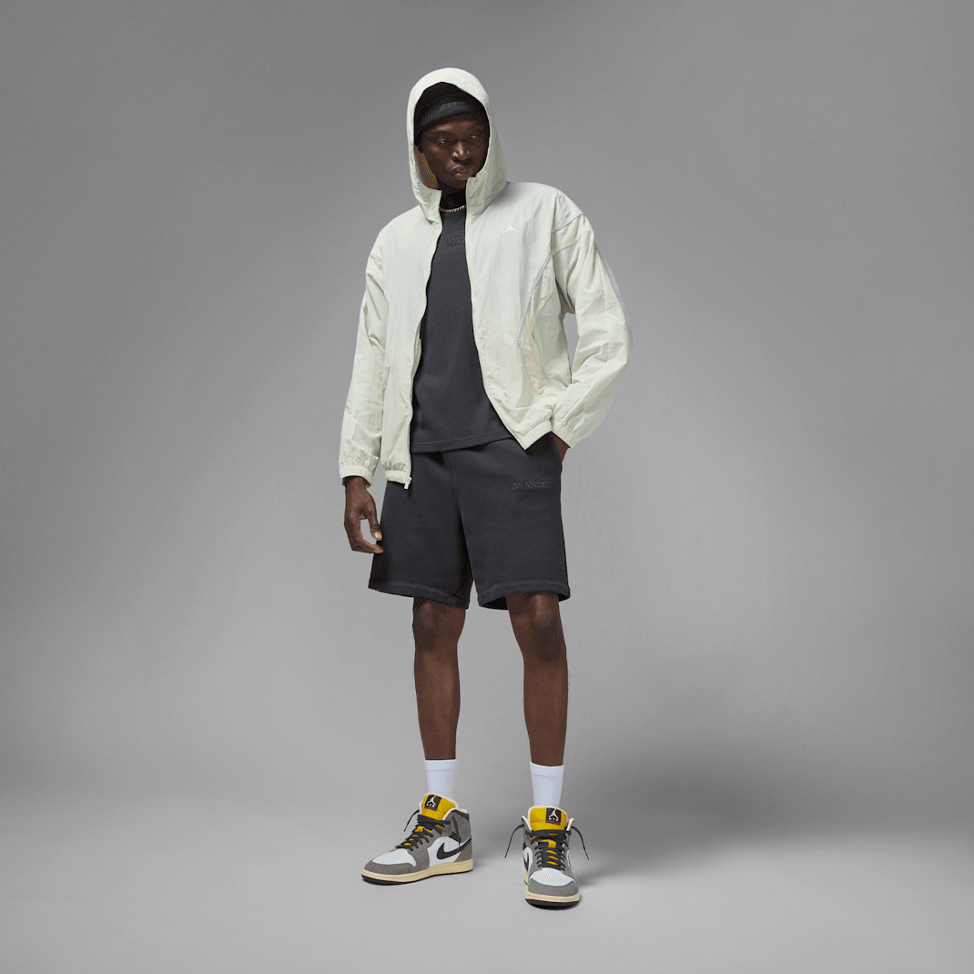 Air Jordan 1 Mid SE - Image 39