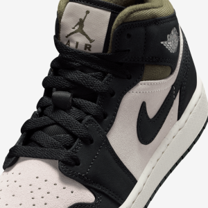 AIRJORDAN1MIDSE28GS29-136.png 57692
