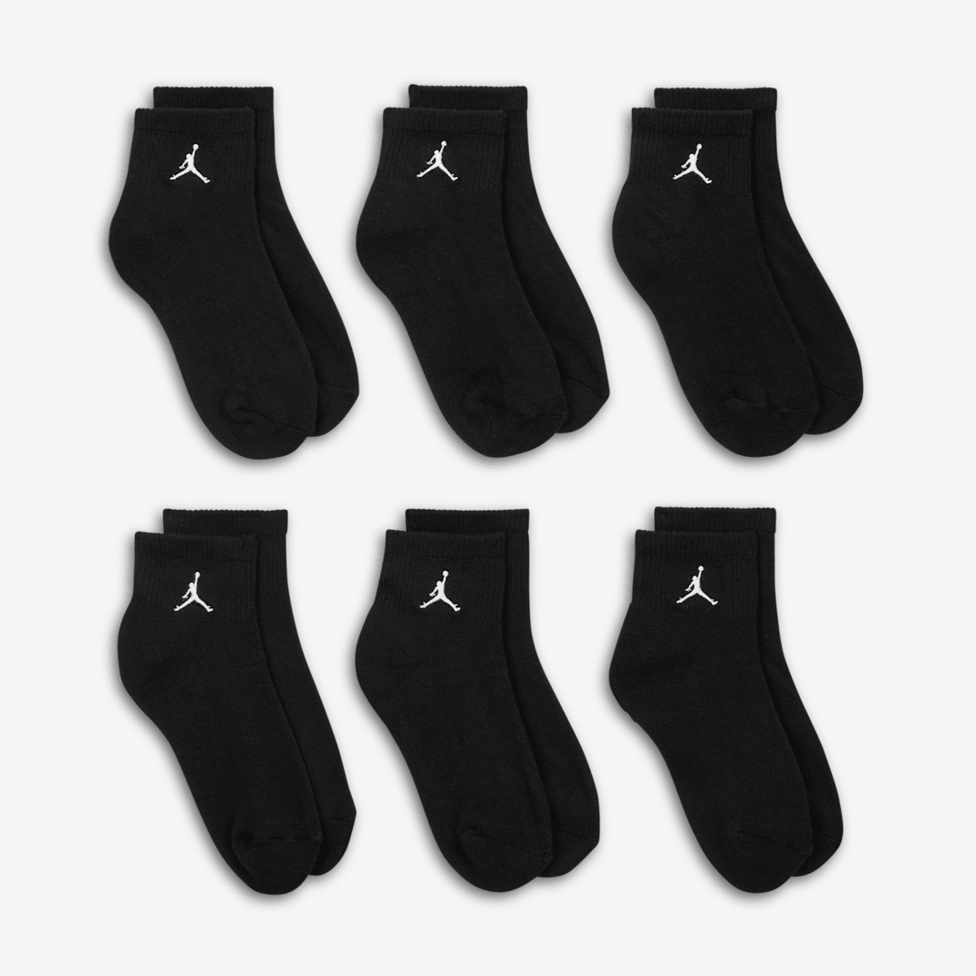 Jordan Everyday Essentials - Image 11
