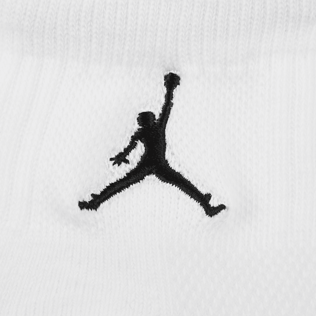 Jordan Legend - Image 4