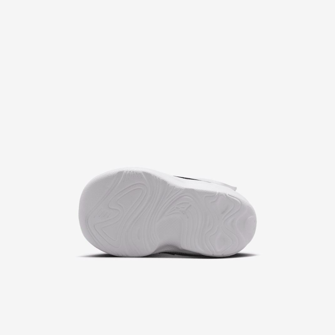 Jordan Max Aura 7 - Image 9