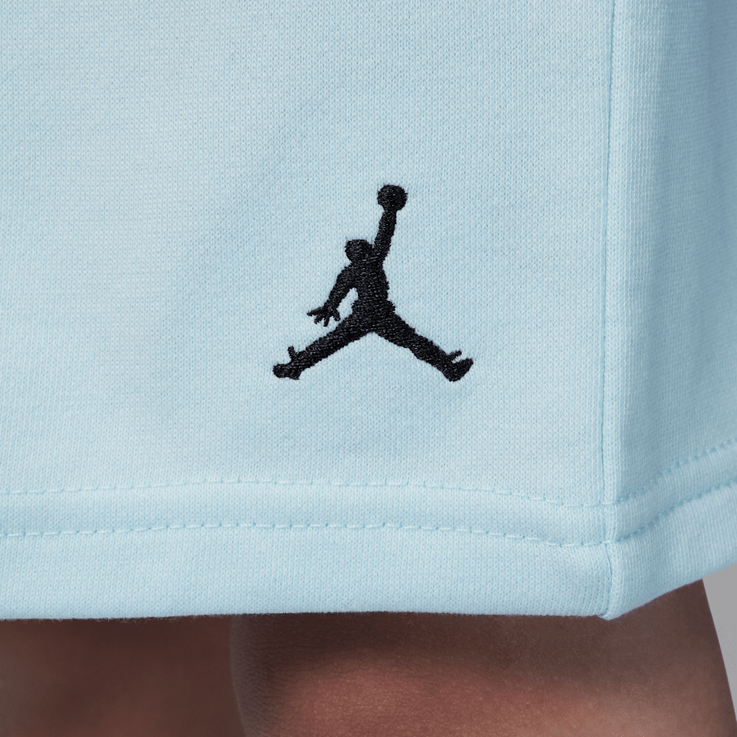 Jordan Flight Essentials - Image 10