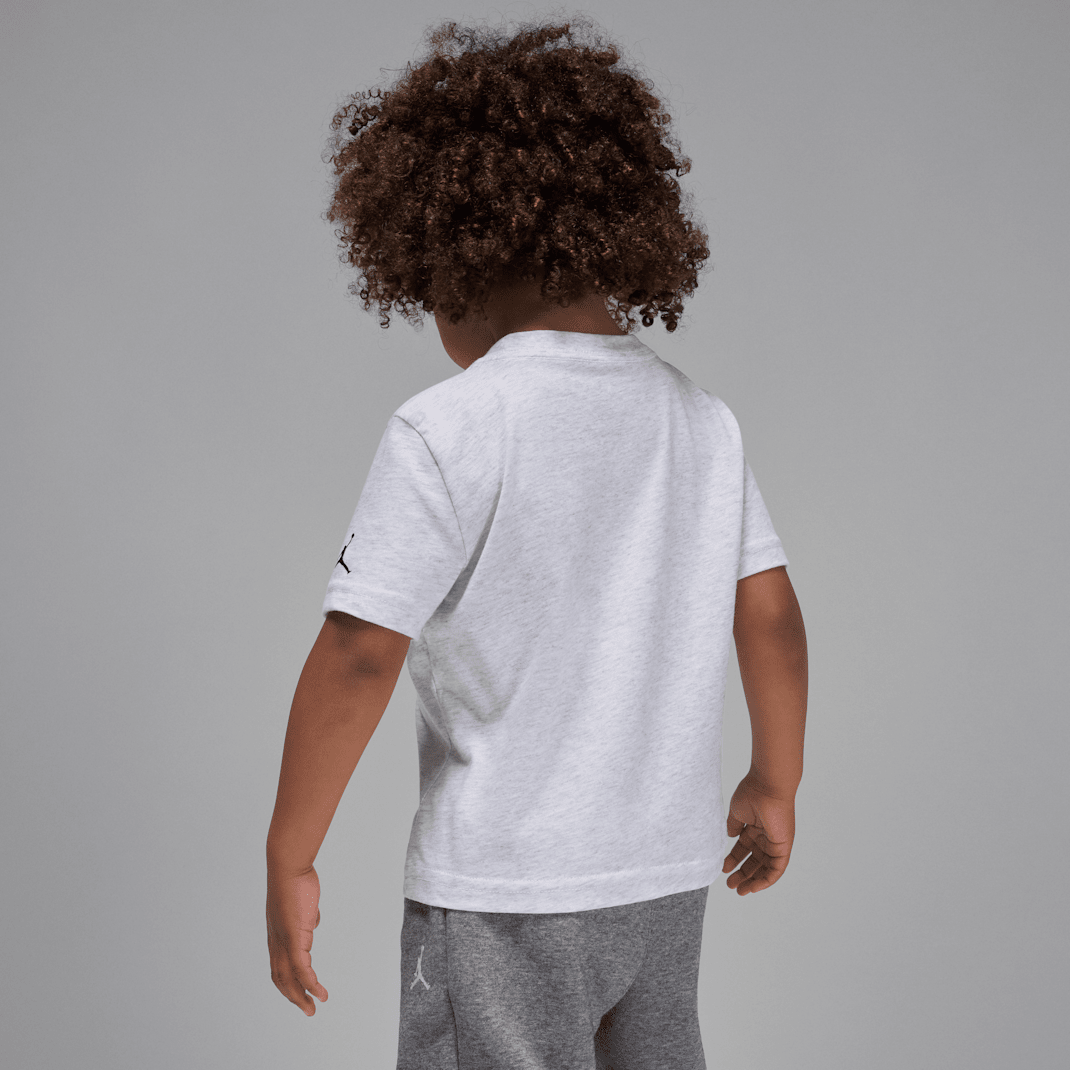 Jordan Flight Essentials - Image 8