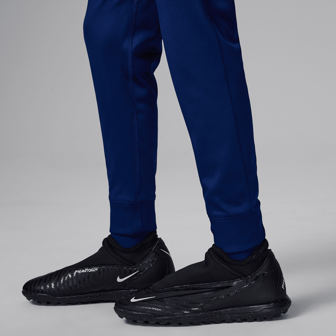 Paris Saint-Germain Strike Fourth - Image 12