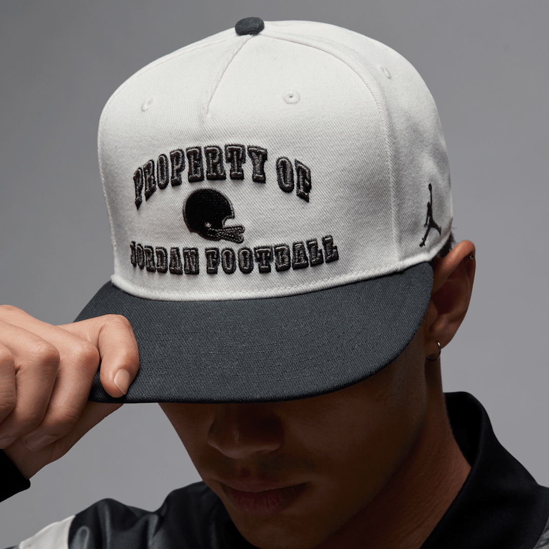 Jalen Hurts Pro - Image 6