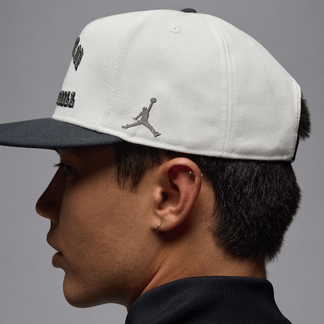 Jalen Hurts Pro - Image 8