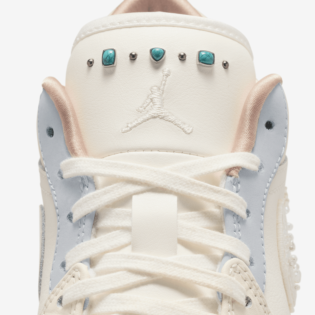Air Jordan 1 Low - Image 40