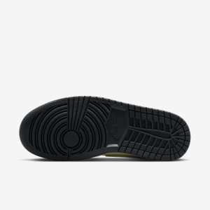 WMNSAIRJORDAN1LOWSE-153.png 133029