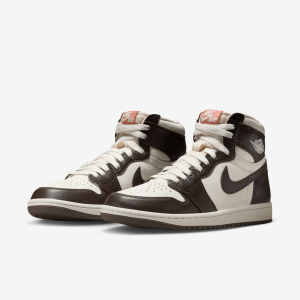 WMNSAIRJORDAN1RETROHIOG-26.png 120884