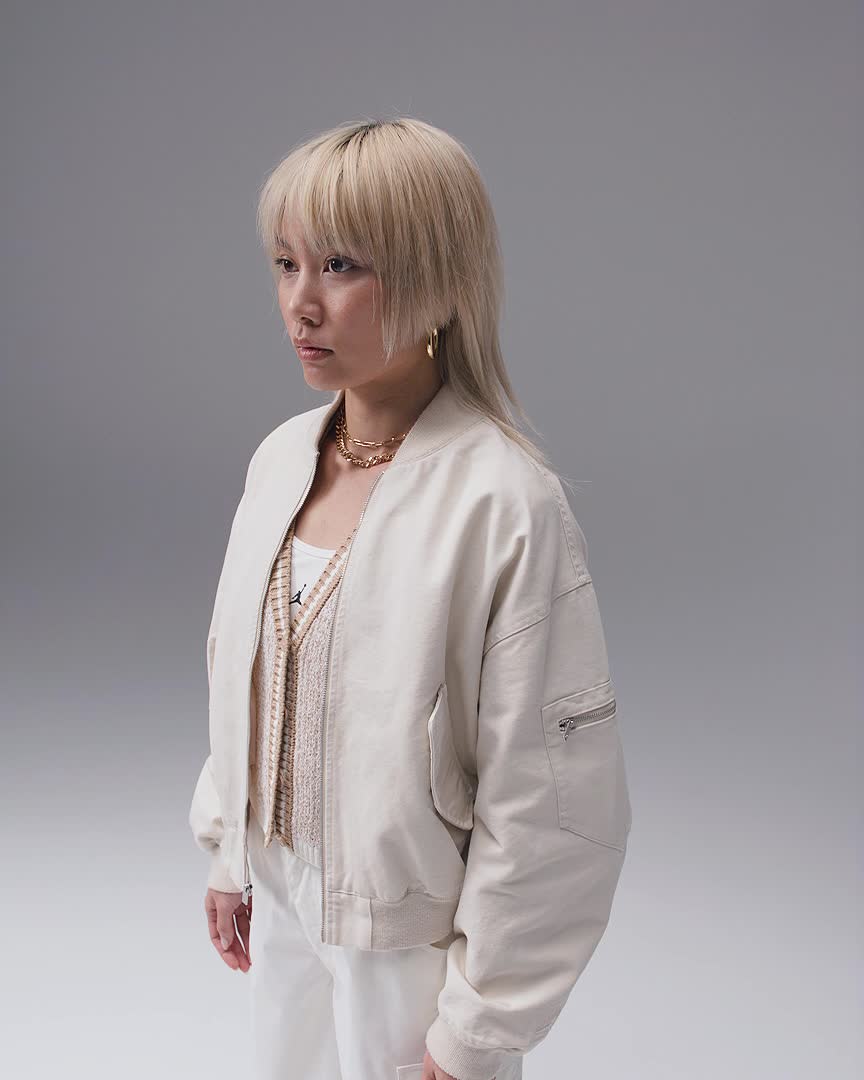 Air Jordan 4 RM - Image 2